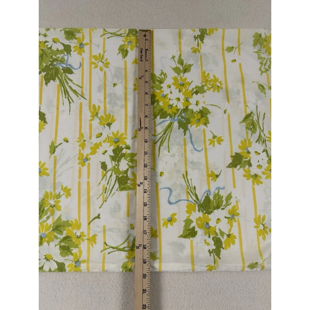 1 Vtg Floral Standard Pillowcase Yellow Flower Power Percale USA Utica Cottage‎
